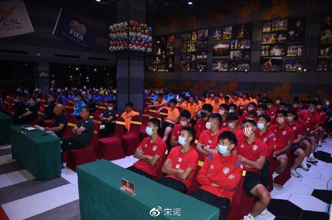 恩凯蒂亚中路斜传哈弗茨禁区单刀推射破门，阿森纳2-0布莱顿。